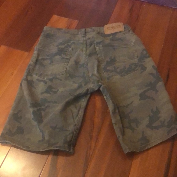 Signature Camo Jean Shorts size 28 - Picture 3 of 7